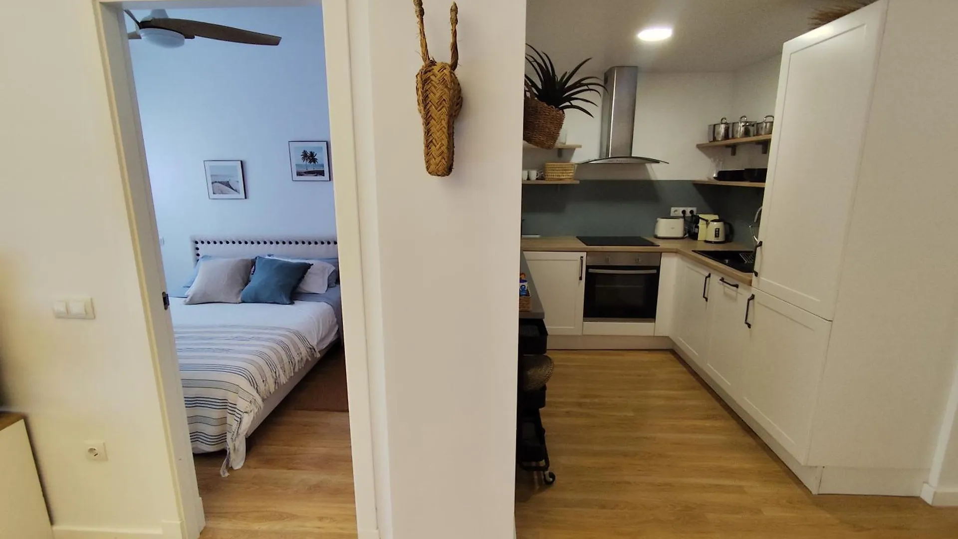 Apartamento Ventura Tarifa 3 Pax - Wifi 0*,  Spain